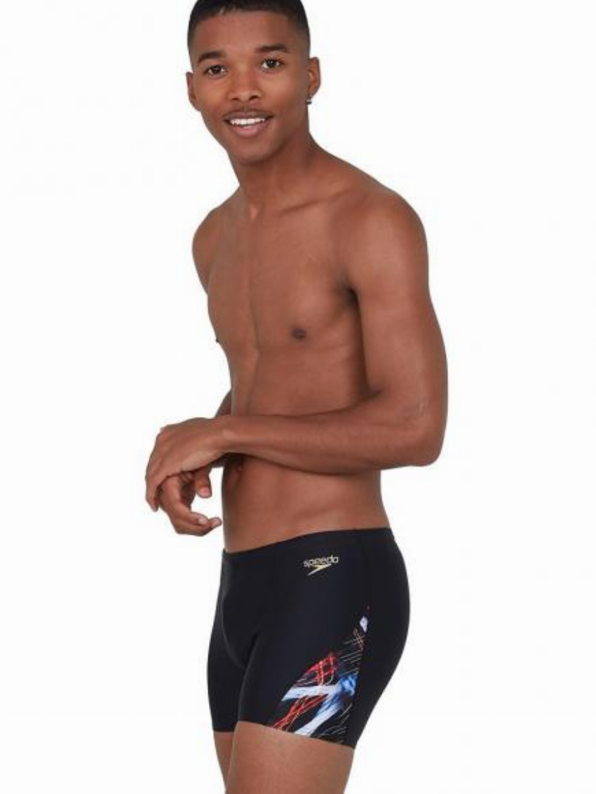 Speedo E10 Aquashort - V-Cut Zwart